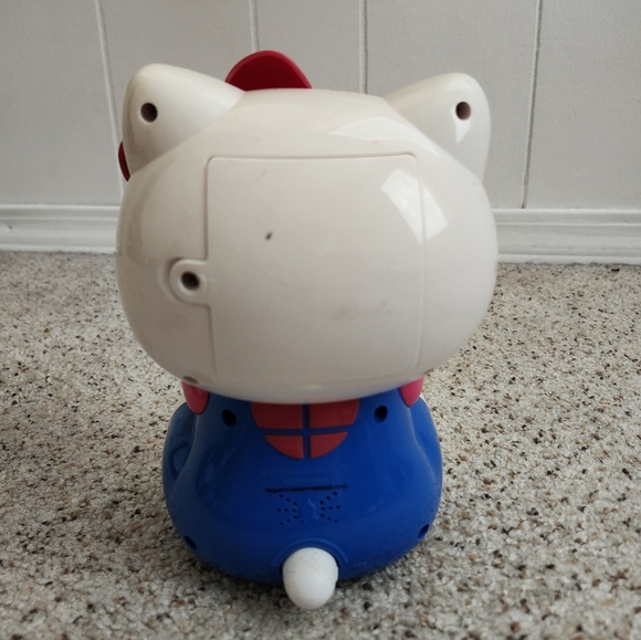 Hello Kitty digital clock - Picture 9 of 11